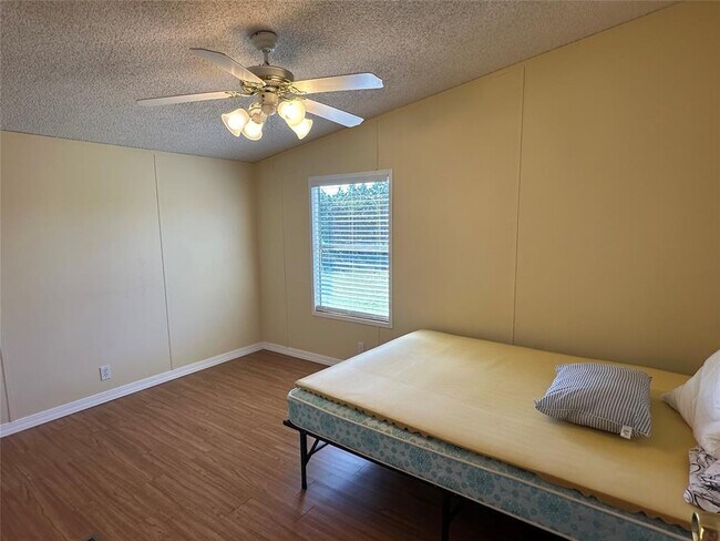 Building Photo - 401 Co Rd 248