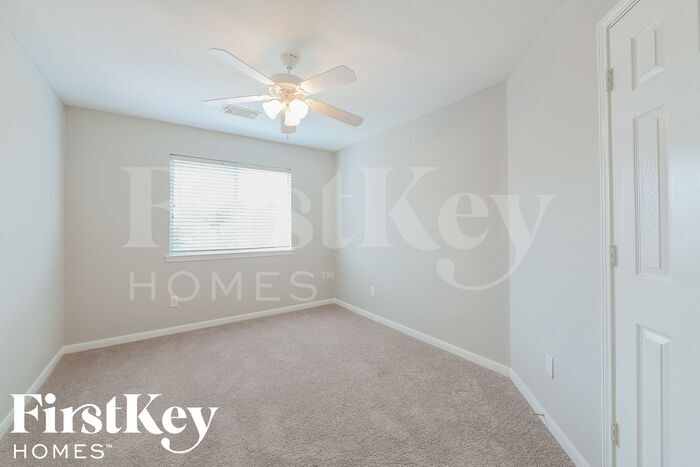 Building Photo - 12106 Piney Way Ct
