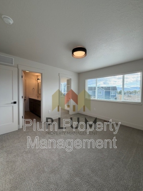 Building Photo - 2301 A Mary Jane Blvd
