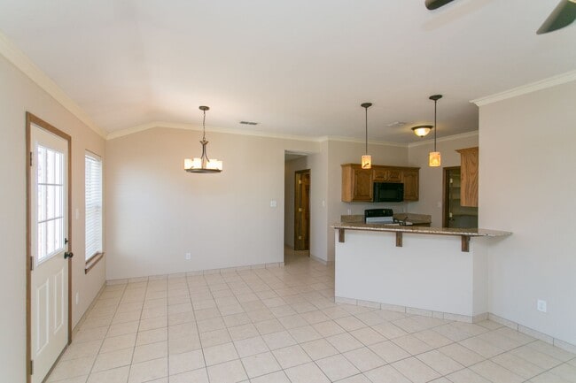 Building Photo - 16131/16133 Rolling Meadows Dr.