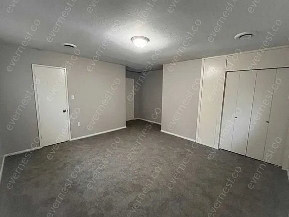 Building Photo - 408 Queen Marie Ln