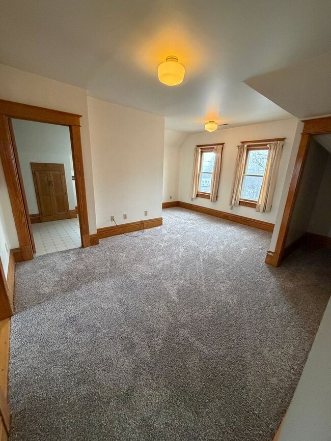 Building Photo - 800 S 9th St