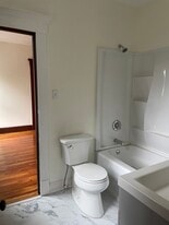 Building Photo - 24 Winthrop Ter