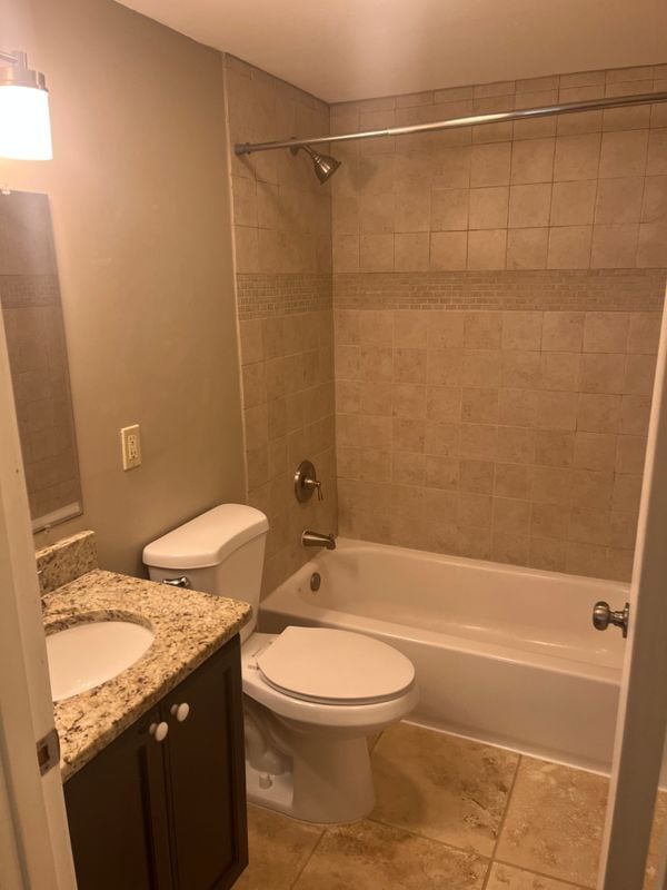 Building Photo - 130 Tulip Tree Dr