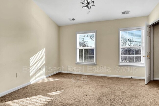 Building Photo - 779 Monet Dr