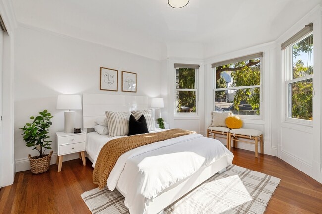Building Photo - Bernal Heights: Remodeled Unfurnished Top Floor Condo w/ Garage Parking & Shared Yard