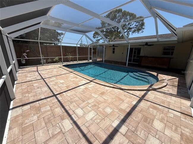 Building Photo - 2729 Nodosa Dr