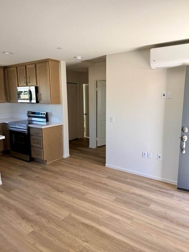 Building Photo - BRAND NEW 1 BEDROOM ADELANTO HOME