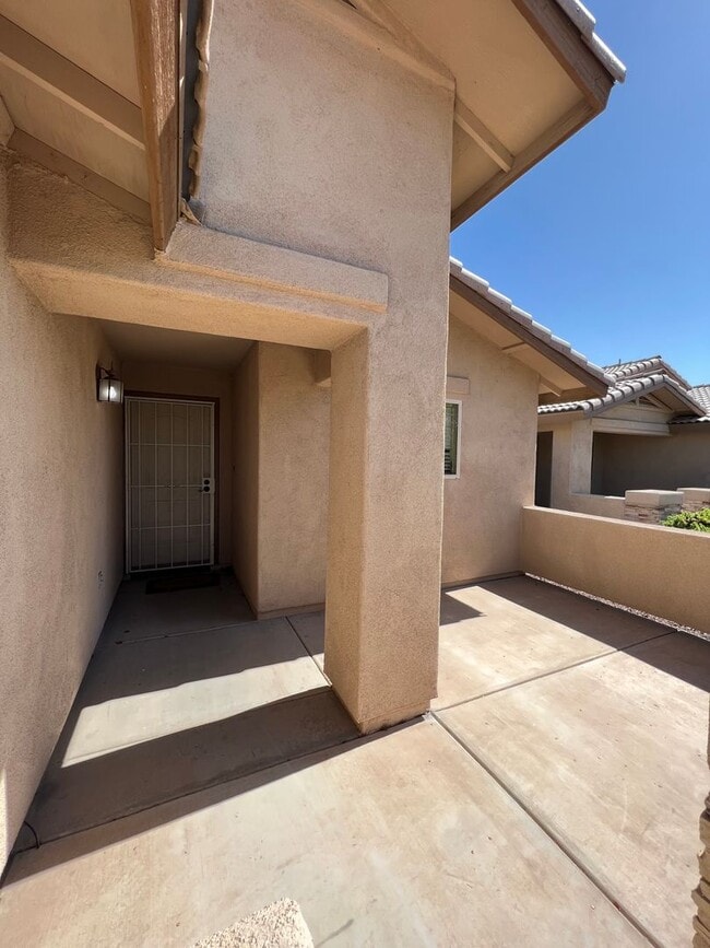 Building Photo - 3 BEDROOM HOME IN ARABY CROSSING!