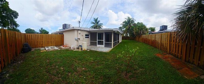Building Photo - 3490 SW 19th St