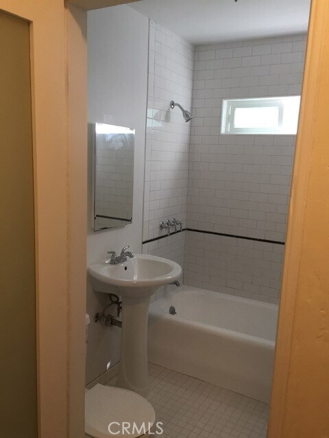 Building Photo - 2654 7th St