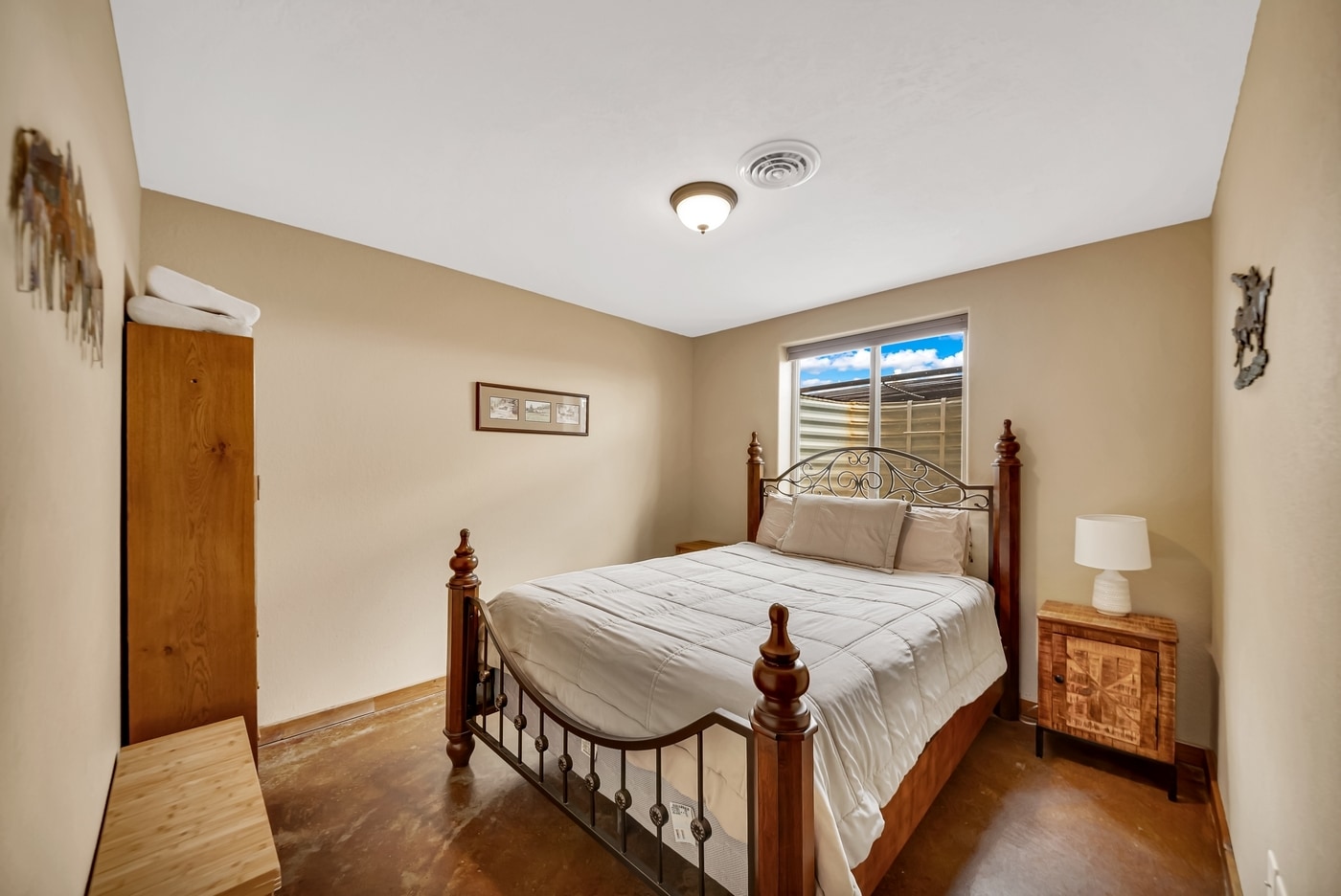 Building Photo - 13391 Sunny Slope Rd