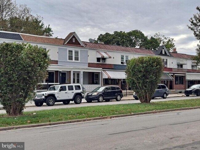 Building Photo - 846 Haws Ave