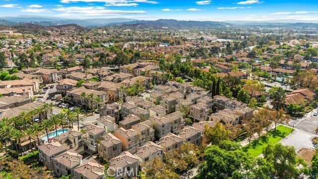 Building Photo - 205 Montana Del Lago Dr