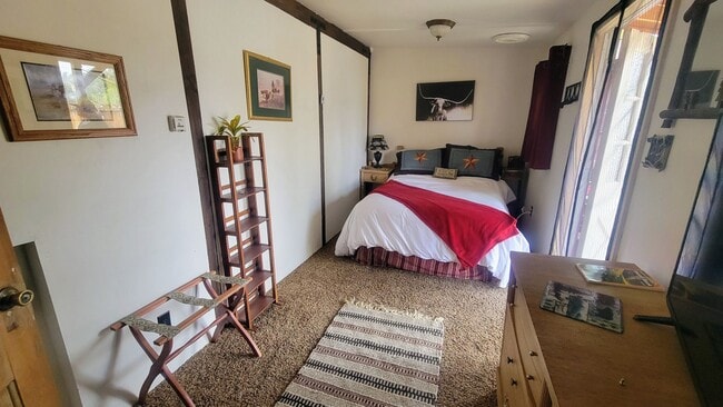 Building Photo - Cozy Cabin Retreat in Lockwood Valley – Al...
