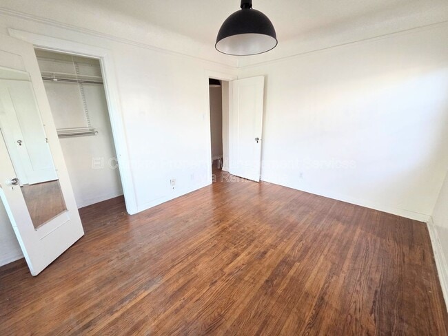 Building Photo - 2068 San Francisco Ave