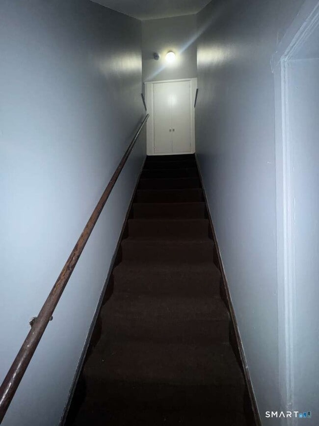 Building Photo - 33 Cannon Rd