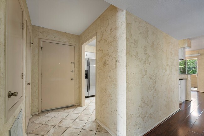 Primary Photo - 14515 Wunderlich Dr
