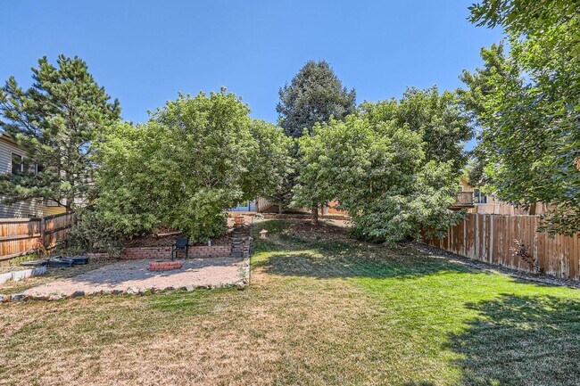 Building Photo - Evolve Real Estate: Fantastic Home with Large Yard Available for Move in on August 2nd