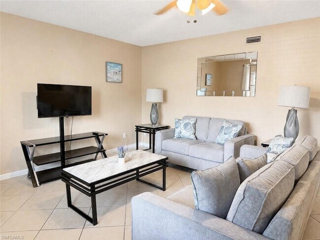Building Photo - 4629 Bayshore Dr