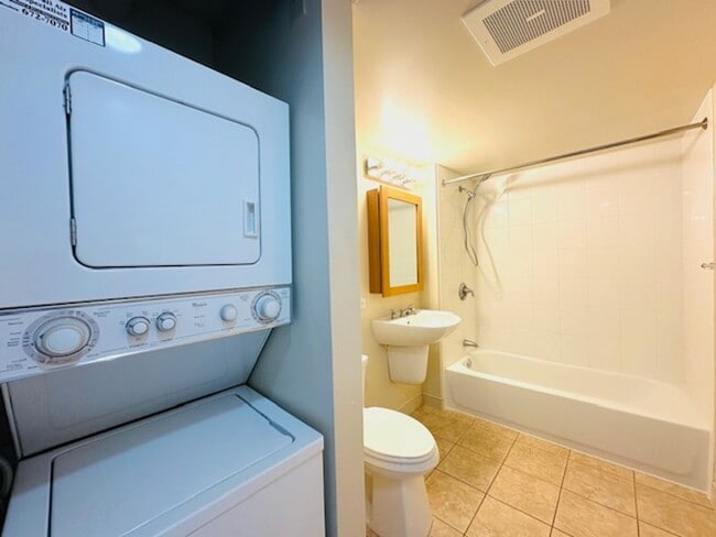 Building Photo - 2 Bedroom, 2 Bathroom, 2 Parking (Pacifica...
