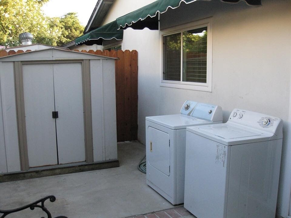 Building Photo - 6181 Covington Way