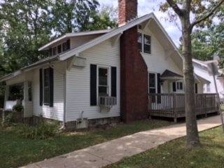 Building Photo - 4 Bedroom Available August 2026;  Monthly ...