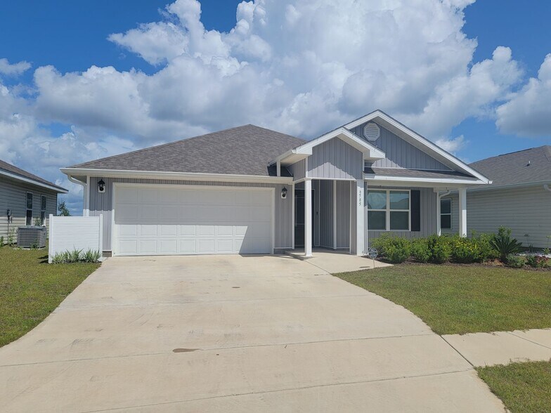 Building Photo - 6585 Slabinski Ln