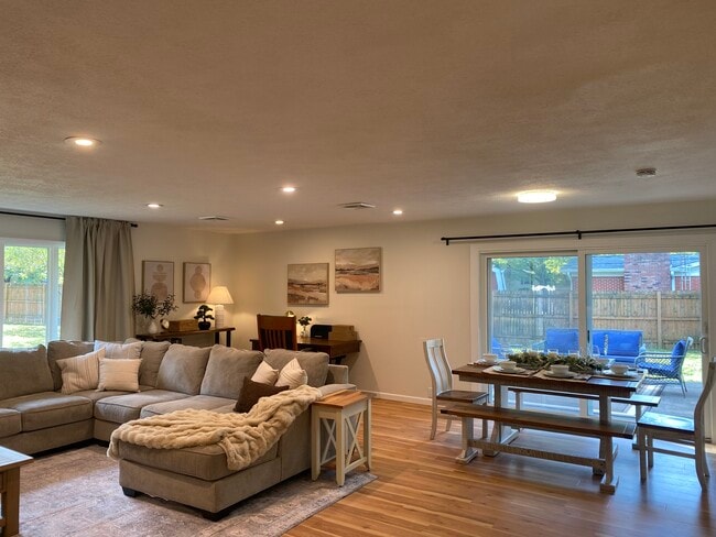 Building Photo - 3515 Indianbrook Dr