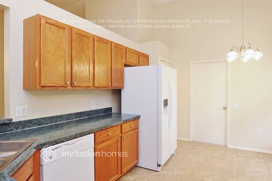 Building Photo - 26804 Roseann Pl