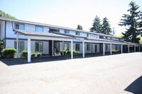 Building Photo - Twin Crest Apartments