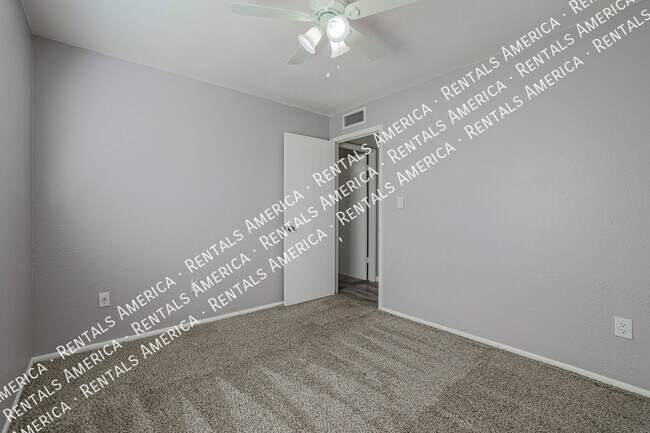 Building Photo - 6312 S College Ave