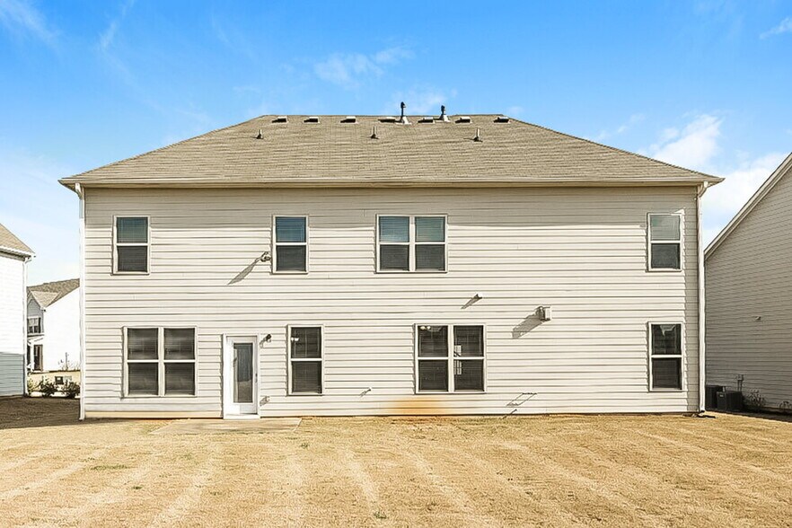 Building Photo - 4640 Settlers Grove Rd
