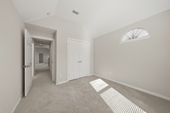 Building Photo - 4208 Greystone Way