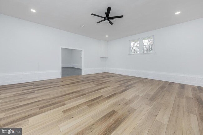 Building Photo - 370 Ganttown Rd