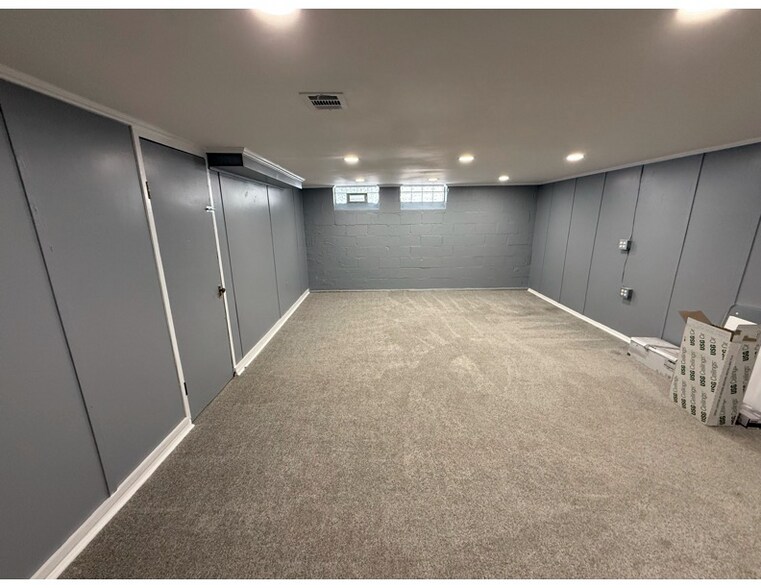 Building Photo - 1520 Woodrow Ave