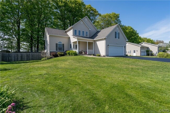 Building Photo - 117 MillCreek Ln