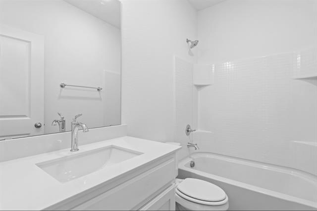 Building Photo - 2405 Peebles Ln