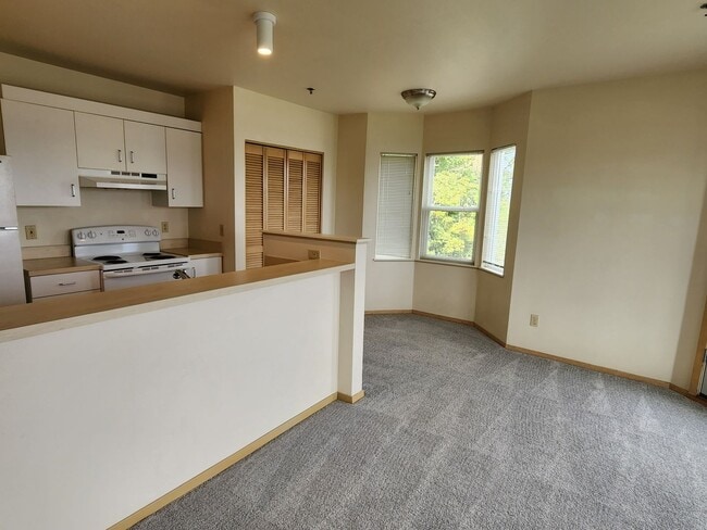 Building Photo - 424 NW Uptown Terrace