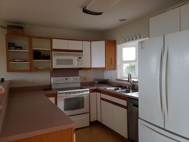 Building Photo - 2664 Lower Kula Rd