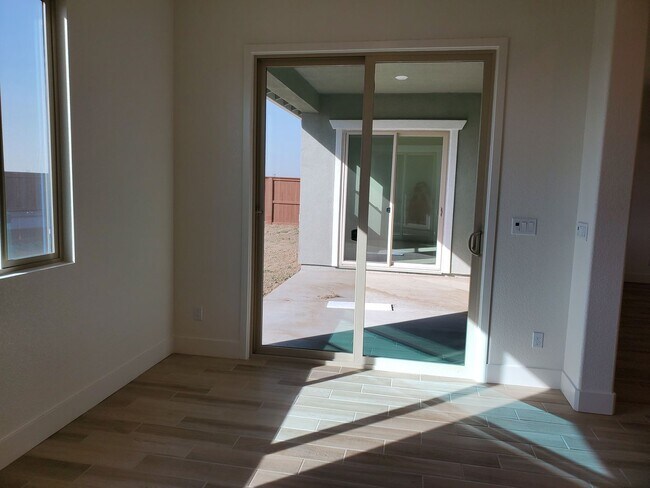 Building Photo - Next Gen Home with main house and guess unit in Spring lake Area