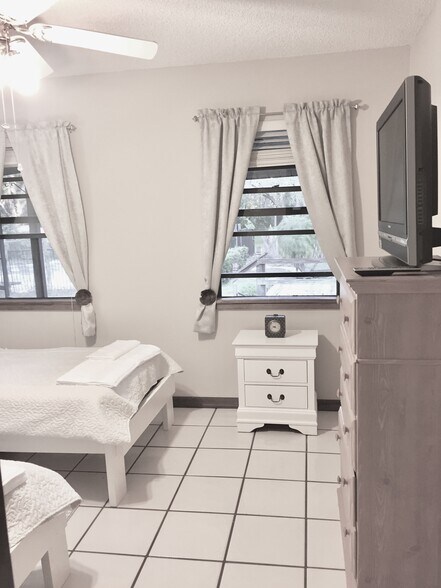 Building Photo - 4807 Shetland Trl