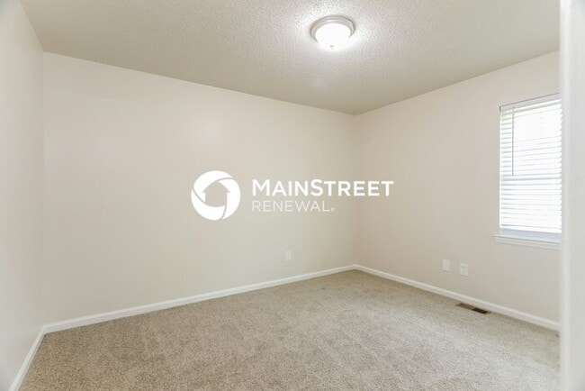 Building Photo - 5 Bedroom Pet-Friendly Home in TRUSSVILLE, AL with Main Street Renewal