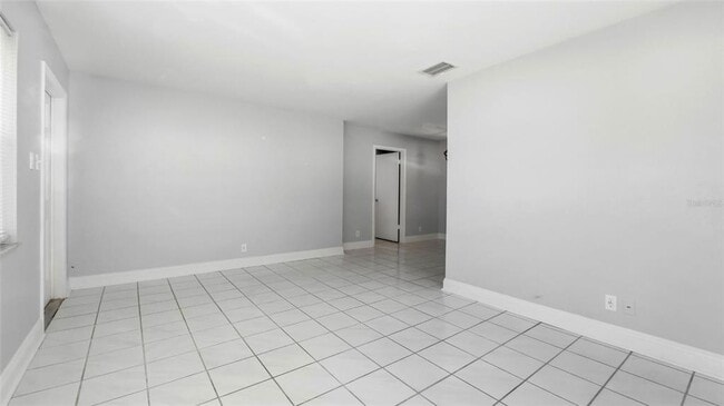 Building Photo - 1131 55th Ave N