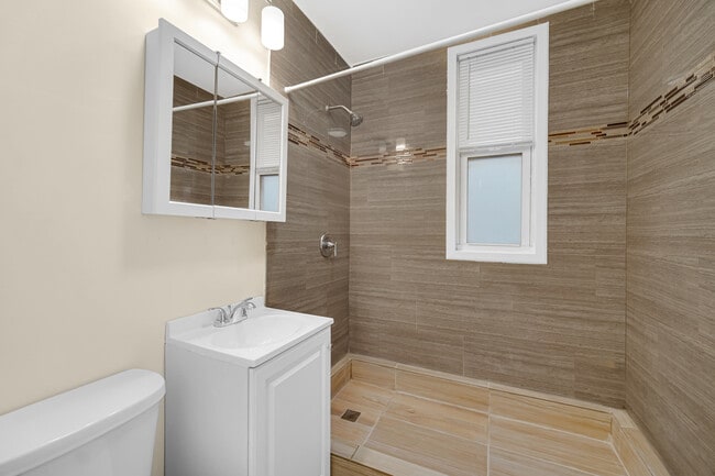 Building Photo - 4437 N Drake Ave