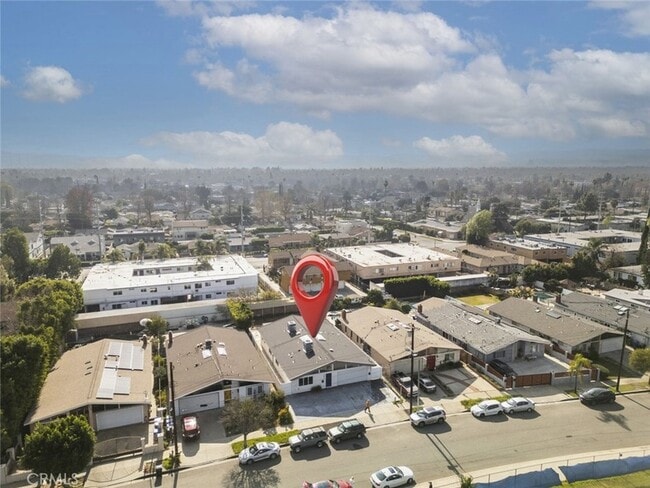 Building Photo - 13010 Hartland St