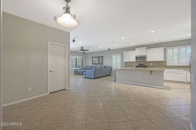 Building Photo - 27112 N 56th Dr
