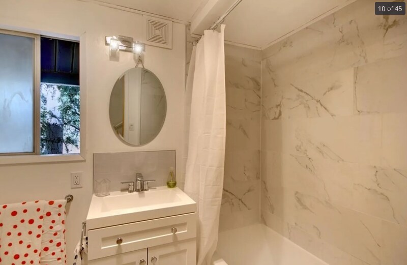 Building Photo - 1401 Rockspray Dr