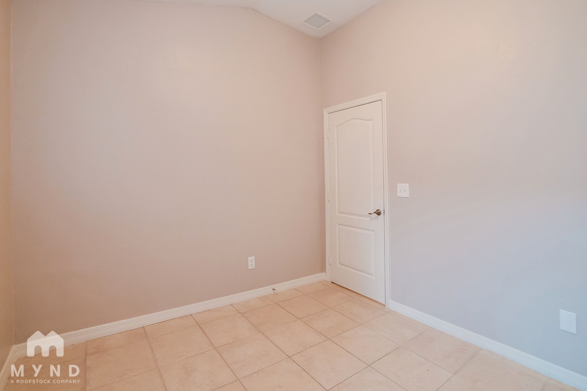 Building Photo - 2430 Princeton Ave