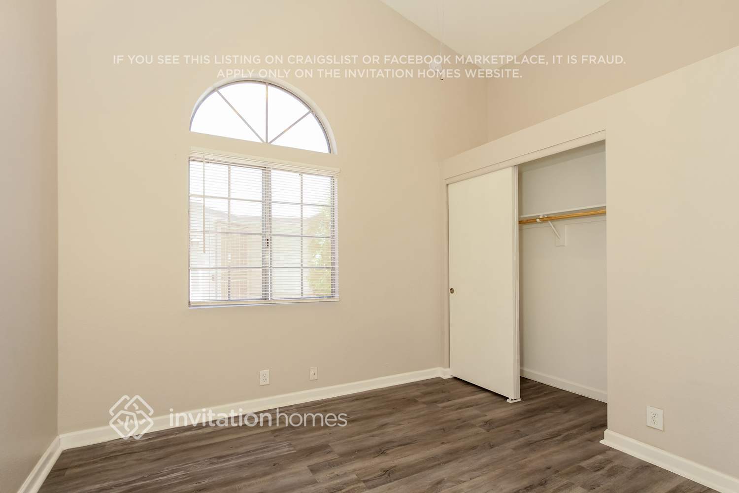 Building Photo - 11018 N 60th Dr